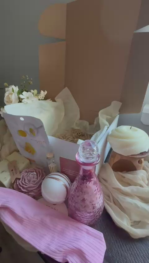 Wellness Gift Box – Blush Rose Edition